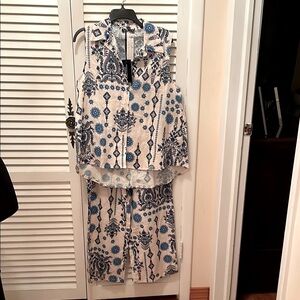 Italian set linen blend  Blue and White Paisley wide pants Set size M